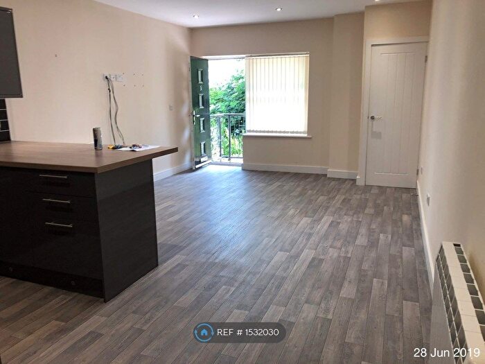 1 Bedroom Flat To Rent In High Street, Great Houghton, Barnsley, S72