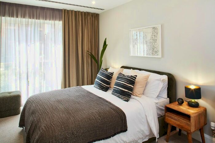 3 Bedroom Flat To Rent In The Lark, Nine Elms, SW11