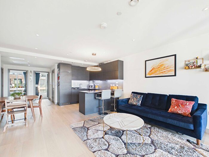 2 Bedroom Flat For Sale In Taper Building, London Bridge, SE1