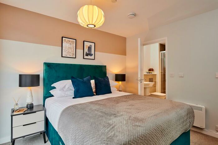 2 Bedroom Apartment To Rent In Gatehouse Apartments, Southampton Southampton, SO14