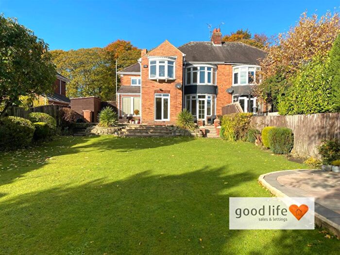 4 Bedroom Semi-Detached House For Sale In Parkside South, East Herrington, Sunderland, SR3