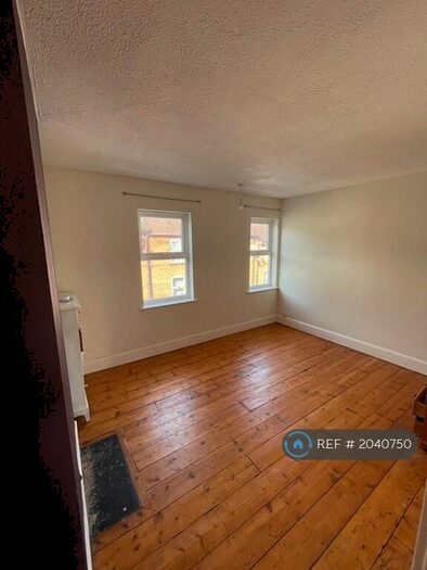 3 Bedroom Terraced House To Rent In Croft Street, Ipswich, IP2