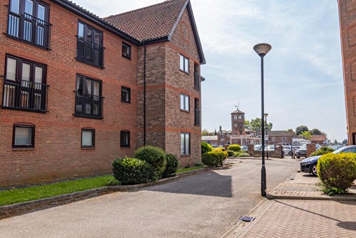 2 Bedroom Flat For Sale In Trinity Quay, Page Stair Lane, King's Lynn, Norfolk, PE30