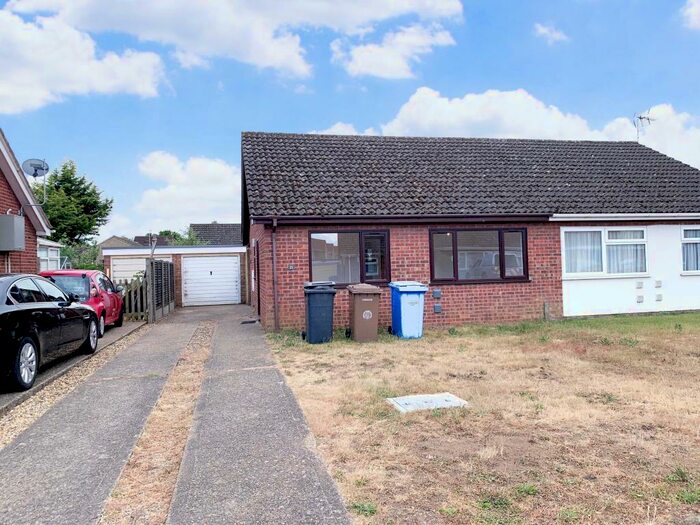 3 Bedroom House To Rent In Blackbird Road, Beck Row, Bury St. Edmunds, IP28