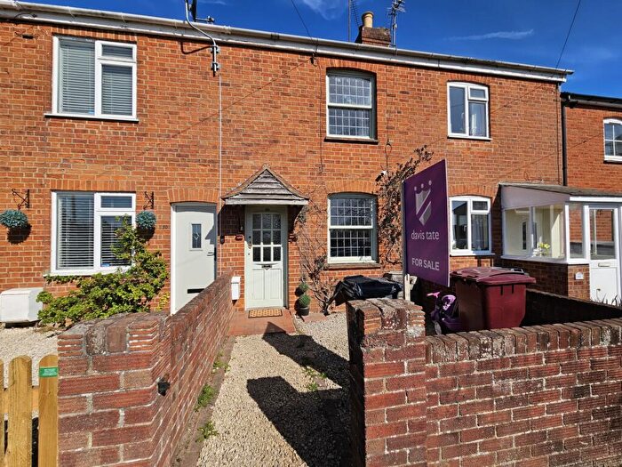 2 Bedroom Terraced House For Sale In Kidmore End Road, Emmer Green, Reading, Berkshire, RG4