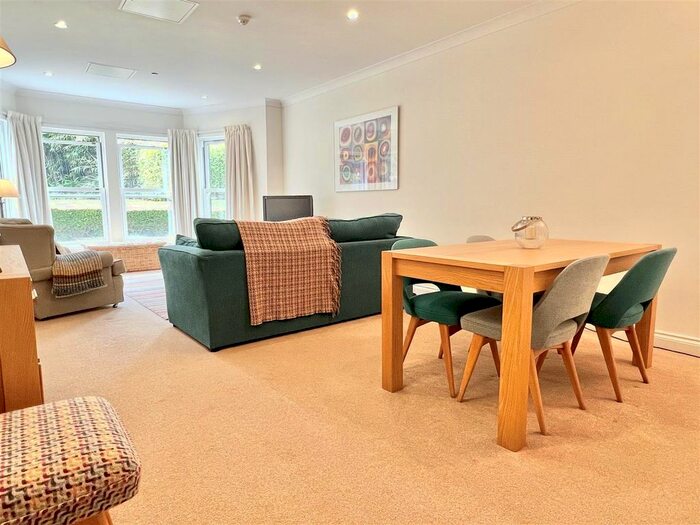 1 Bedroom Flat For Sale In Bar Road, Falmouth, TR11