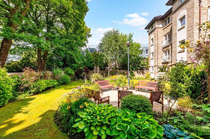 1 Bedroom Flat For Sale In Wellside Place, Wellside Court, FK1