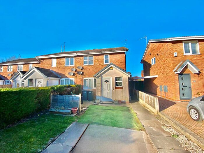 2 Bedroom Flat To Rent In Avebury Close, Nuneaton, CV11