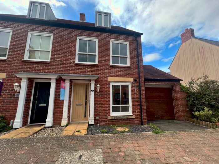 3 Bedroom End Of Terrace House To Rent In Village Drive, Lawley Village, Telford, TF4