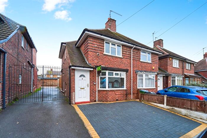 2 Bedroom Semi Detached House For Sale In Stanway Road, West Bromwich, B71