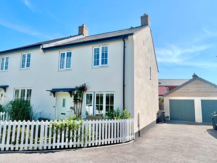 3 Bedroom Semi-Detached House For Sale In Constable Crescent, Chickerell, Weymouth, DT3