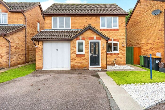 4 Bedroom Detached House For Sale In Nicholls Close, Barton-Le-Clay, Bedford, Bedfordshire, MK45