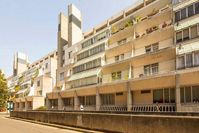 2 Bedroom Flat For Sale In Brunswick Centre, Bloomsbury, WC1N