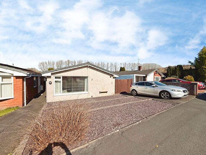 2 Bedroom Bungalow For Sale In Bollingale Avenue, Telford, TF2