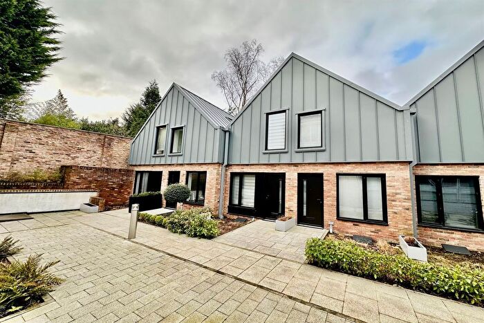 1 Bedroom Mews To Rent In St. Johns Road, Altrincham, WA14