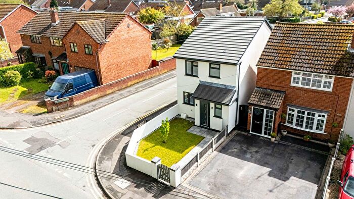 3 Bedroom Detached House For Sale In Burntwood Road, Norton Canes, Cannock, WS11