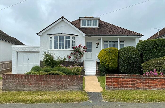 3 Bedroom Detached House For Sale In Rodmell Avenue, Saltdean, Brighton, East Sussex, BN2