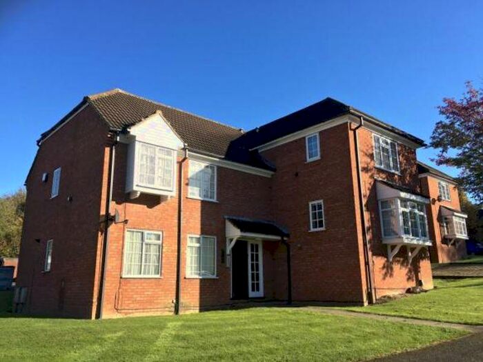Studio To Rent In Bowmans Way, Dunstable, LU6