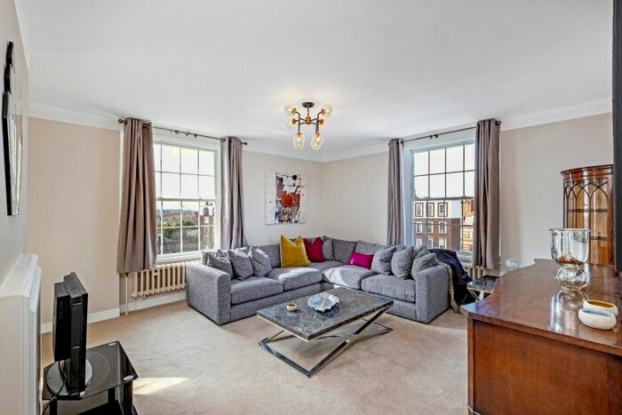 3 Bedroom Flat To Rent In Fitzjames Avenue, London, W14