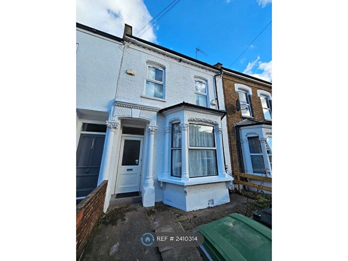 4 Bedroom Terraced House To Rent In Beaconsfield Road, London, N15