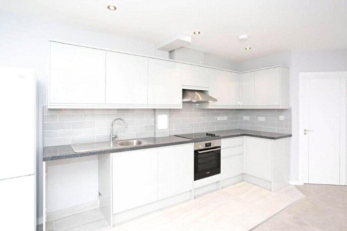 1 Bedroom Flat To Rent In King Street, Watford, WD18