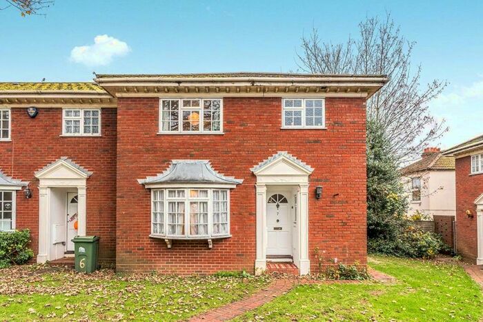 4 Bedroom End Of Terrace House To Rent In Grosvenor Mews, Grosvenor Close, Southampton, Hampshire, SO17