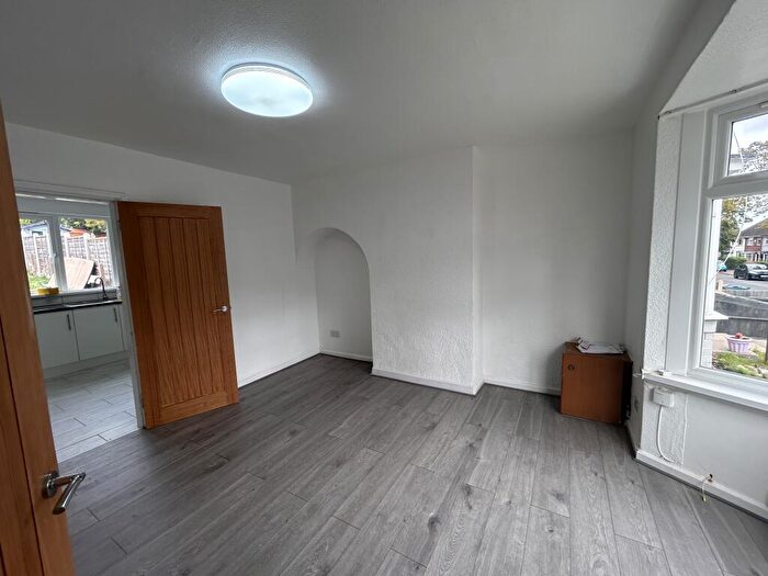3 Bedroom Terraced House To Rent In Astbury Avenue, Smethwick, B67