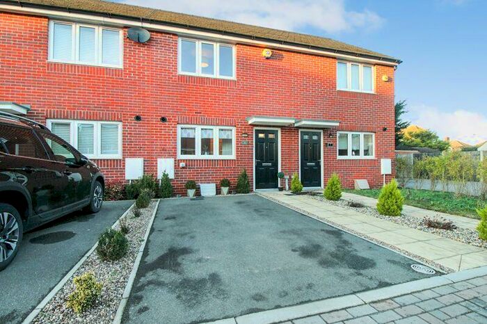 2 Bedroom Terraced House To Rent In Alder Close, Bedford, MK42