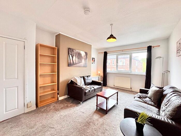 3 Bedroom Flat To Rent In Thornwood Avenue, Thornwood, Glasgow, G11