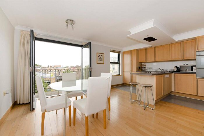 1 Bedroom Flat To Rent In Altair Court, Southgate Road, N1