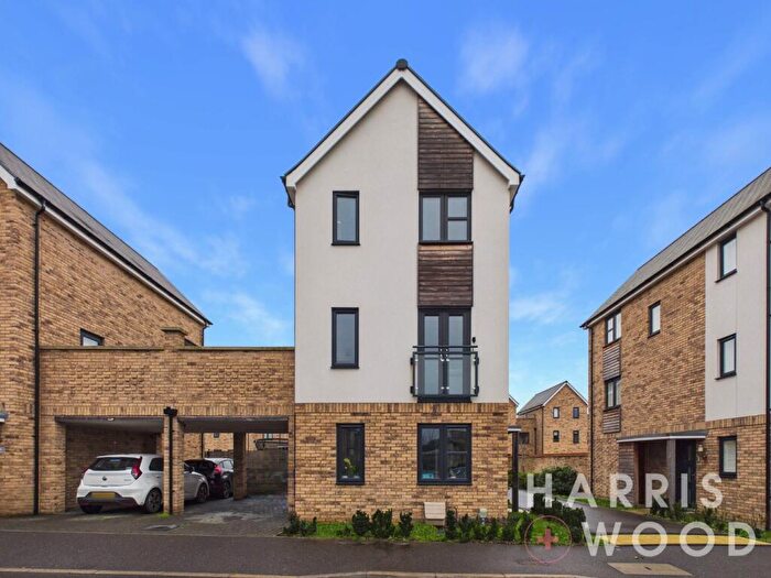 3 Bedroom Link Detached House For Sale In Leete Drive, Colchester, Essex, CO1