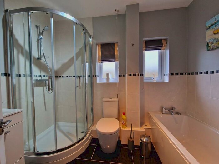5 Bedroom Detached House To Rent In Beranburh Field, Wroughton, Swindon, SN4