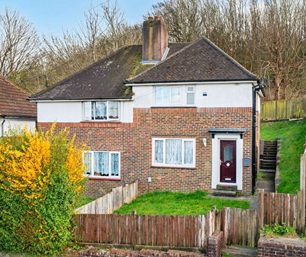 3 Bedroom Semi Detached House For Sale In Moulsecoomb Way, Brighton, East Sussex, BN2