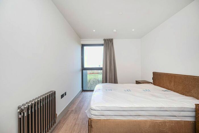 3 Bedroom Flat To Rent In Sessile Apartments, Tottenham, London, N17