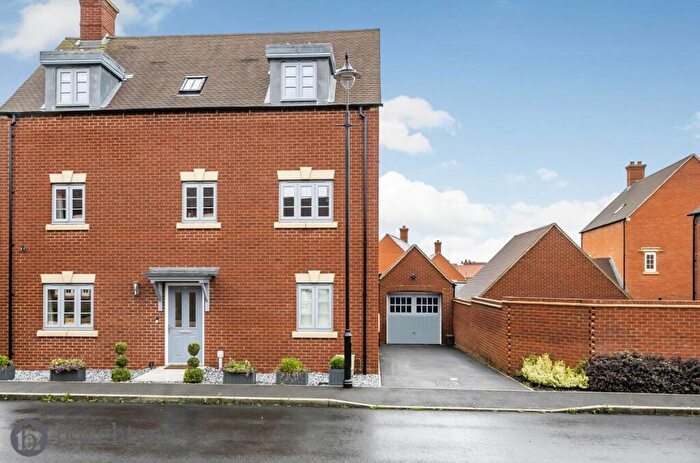 4 Bedroom Detached House For Sale In Ganymede Lane, Brackley, NN13