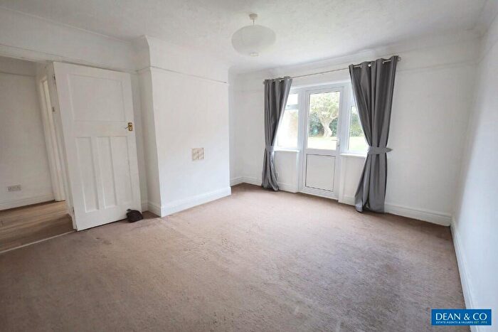 3 Bedroom Detached House For Sale In Hallyburton Road, Hove, East Sussex, BN3