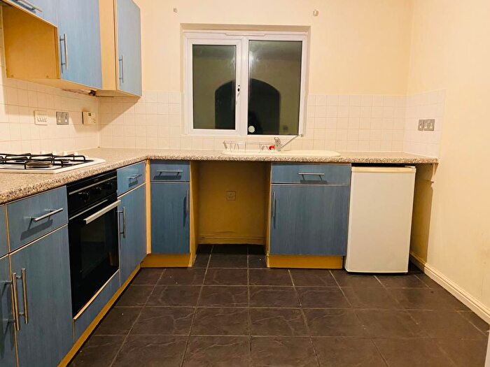 1 Bedroom Maisonette To Rent In Morgan Close, Luton, LU4