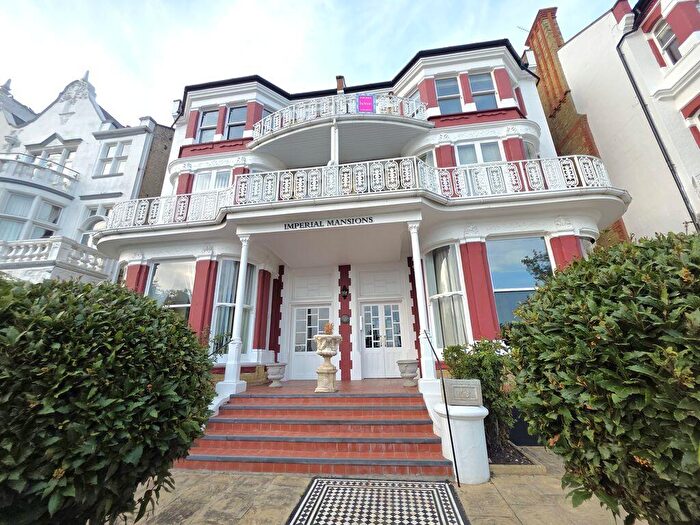 1 Bedroom Flat To Rent In Westcliff Parade, Westcliff-On-Sea, SS0