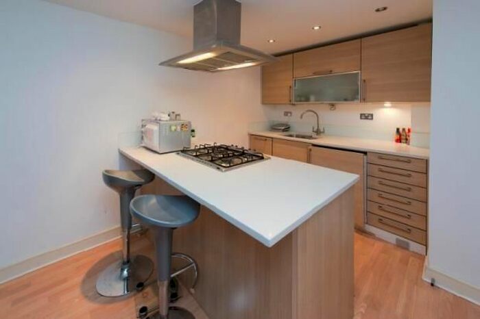 1 Bedroom Flat To Rent In Waterloo Road, Waterloo, SE1