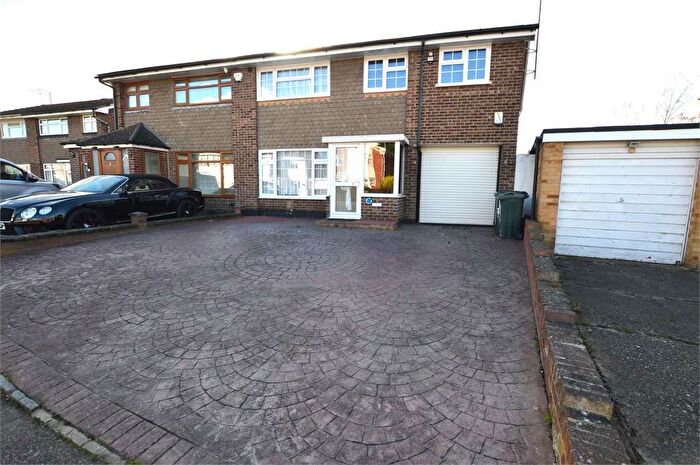 4 Bedroom Semi Detached House To Rent In Water Mill Way, Dartford, DA4