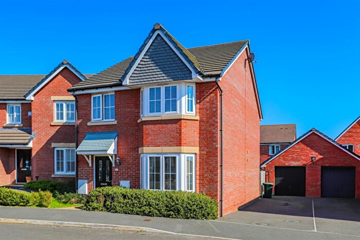 4 Bedroom Detached House For Sale In Railway Road, Rhoose, Barry, CF62