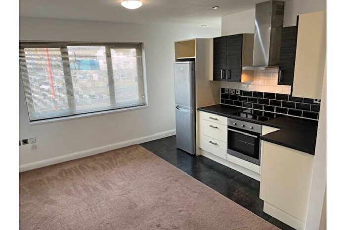 2 Bedroom Flat To Rent In Bristol Road South, Northfield, Birmingham, B31