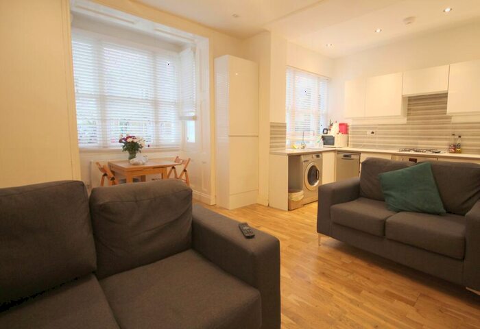 3 Bedroom Flat To Rent In Conewood Street, Highbury, N5