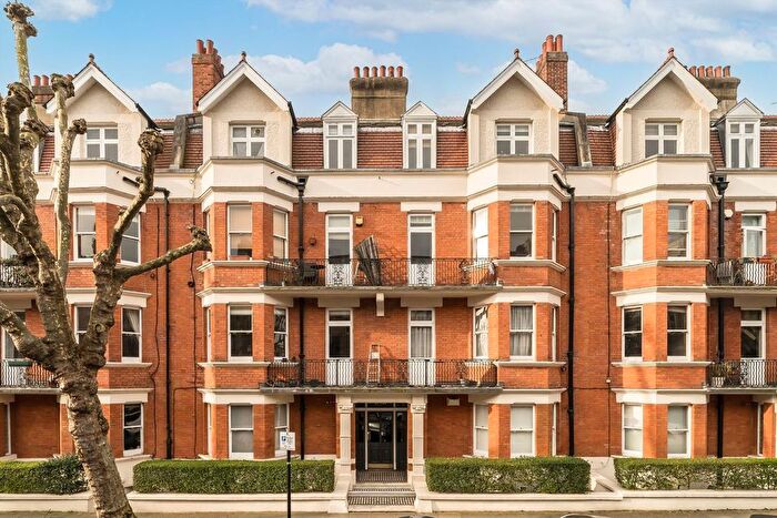 3 Bedroom Flat To Rent In Castellain Road, London, W9