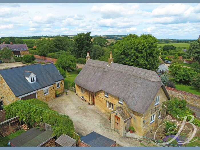 3 Bedroom Detached House For Sale In Character Cottage With Annex, Stretton On Fosse, GL56