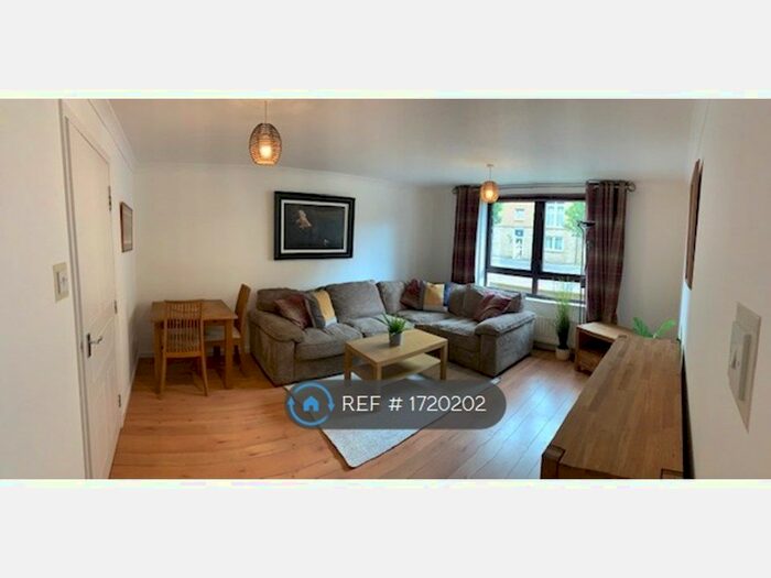 1 Bedroom Flat To Rent In Middlesex Gardens, Glasgow, G41