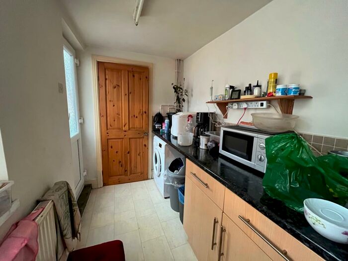 2 Bedroom End Of Terrace House To Rent In Thesiger Street, LN5