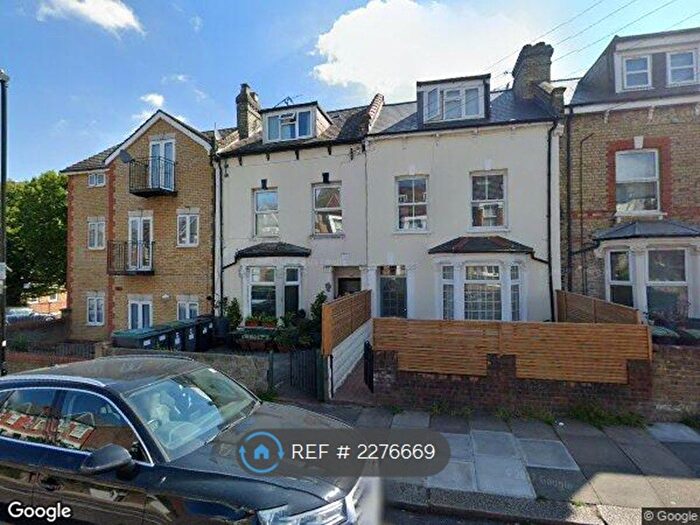 1 Bedroom Flat To Rent In Crescent, London, N22