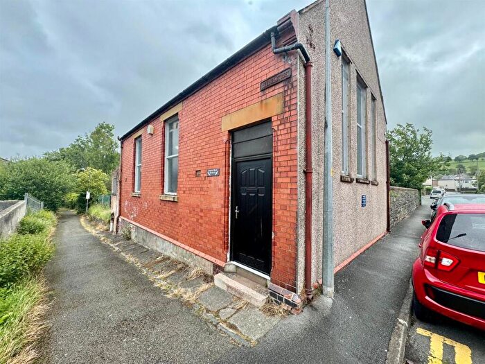 House For Sale In Scotland Street, Llanrwst, LL26