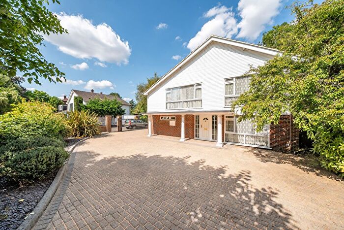5 Bedroom Detached House For Sale In Worlds End Lane, Orpington, BR6
